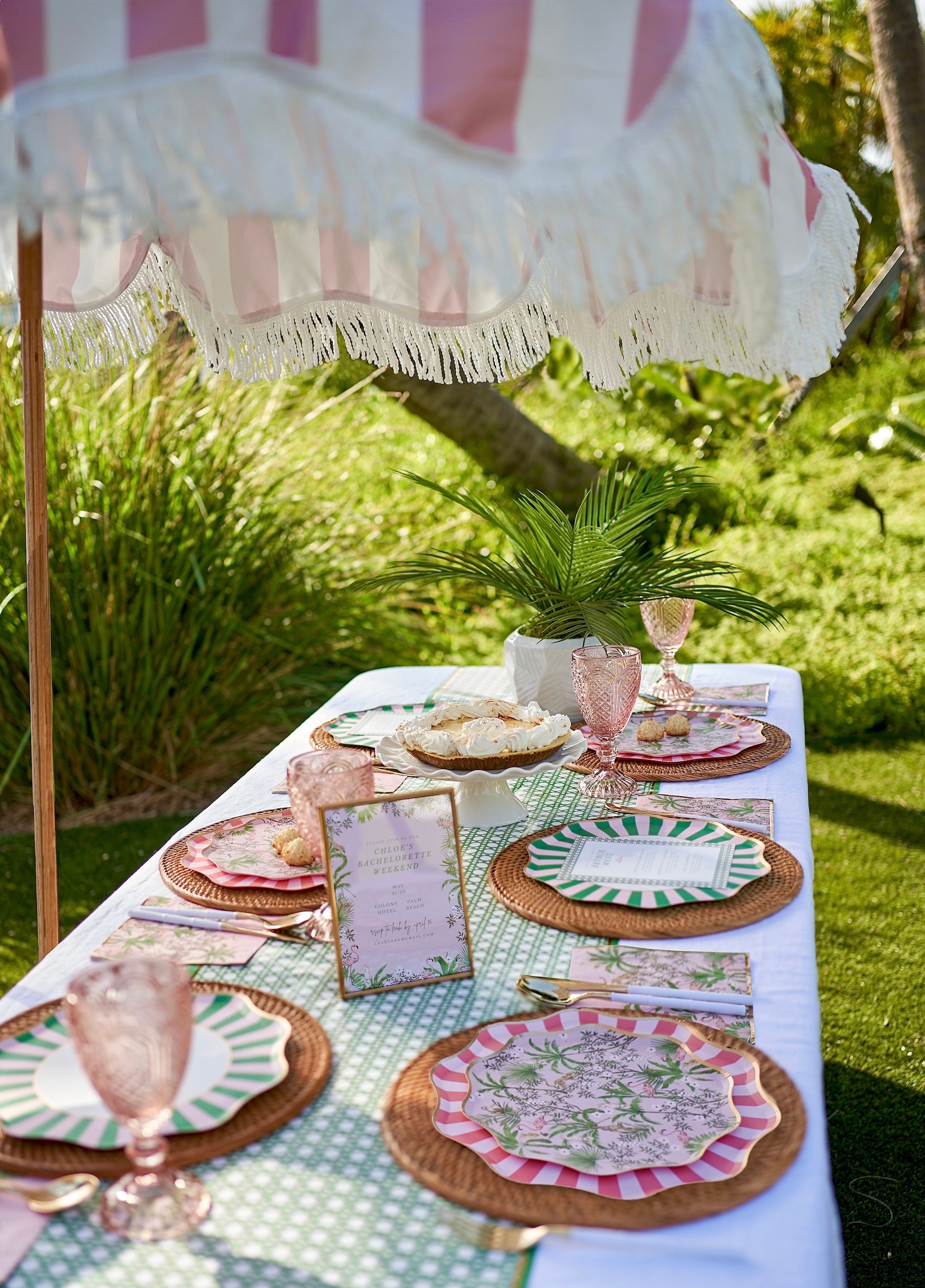 Palm Beach - Large Paper Plates